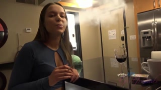 Liza Rowe - Small Tits Blonde GF Shower Fantasy - бесплатное порно в 4K FREE-FULL-PORN.COM