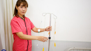 Смотри  Shoko Chiba Rides Patient's Face in POV Action  - бесплатное HD порно на FREE-FULL-PORN.COM