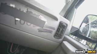 Смотри Hardcore Ride with Young Sawyer Kelly - бесплатное HD порно на FREE-FULL-PORN.COM