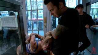Смотри Gangbang with Interracial Tattooed Slaves - бесплатное HD порно на FREE-FULL-PORN.COM