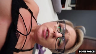 Смотри Shaved Blonde Student Gets Creampied, Dominated & Used - бесплатное HD порно на FREE-FULL-PORN.COM