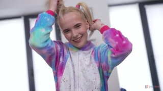 Смотри Beautiful Loli Pop Gets Pissed on and Fucked - бесплатное HD порно на FREE-FULL-PORN.COM