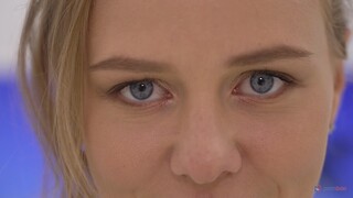 Смотри Ella Elastic: 18yo, Blue Eyes, Babyface, and Beautiful Ass - бесплатное HD порно на FREE-FULL-PORN.COM