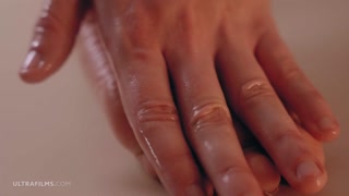 Смотри Sia Siberia's Hardcore Oiled Up Fun - бесплатное HD порно на FREE-FULL-PORN.COM