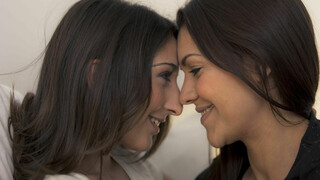 Hot Spanish Girls Samia & Jimena - Tattoos, Piercings & Lesbian Action - бесплатное порно в 4K FREE-FULL-PORN.COM