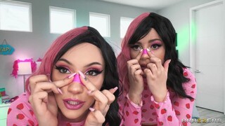 Смотри Big Tit Beauties Take It All - бесплатное HD порно на FREE-FULL-PORN.COM