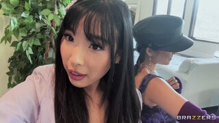 Смотри Keiran Lee Fucks Two Girls in a Threesome - бесплатное HD порно на FREE-FULL-PORN.COM