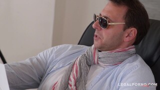 Смотри Brunette Teen Jay Dee Enjoys Blowjob and Double Penetration - бесплатное HD порно на FREE-FULL-PORN.COM
