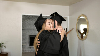 Смотри Big Areolas, Big Cock, Grad Day - бесплатное HD порно на FREE-FULL-PORN.COM