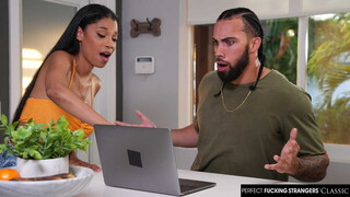 Смотри Eden's Ebony Body for Laptop Cash - бесплатное HD порно на FREE-FULL-PORN.COM