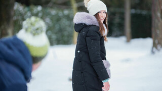 Смотри Snow Time Cumshot - бесплатное HD порно на FREE-FULL-PORN.COM